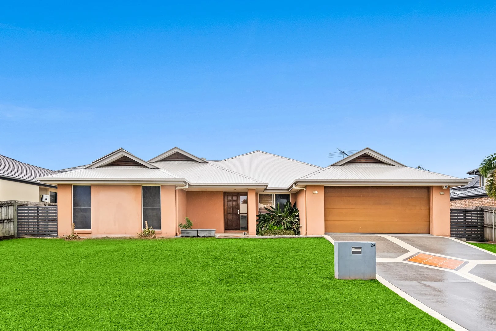 29 Lily Circuit, Kuraby QLD 4112