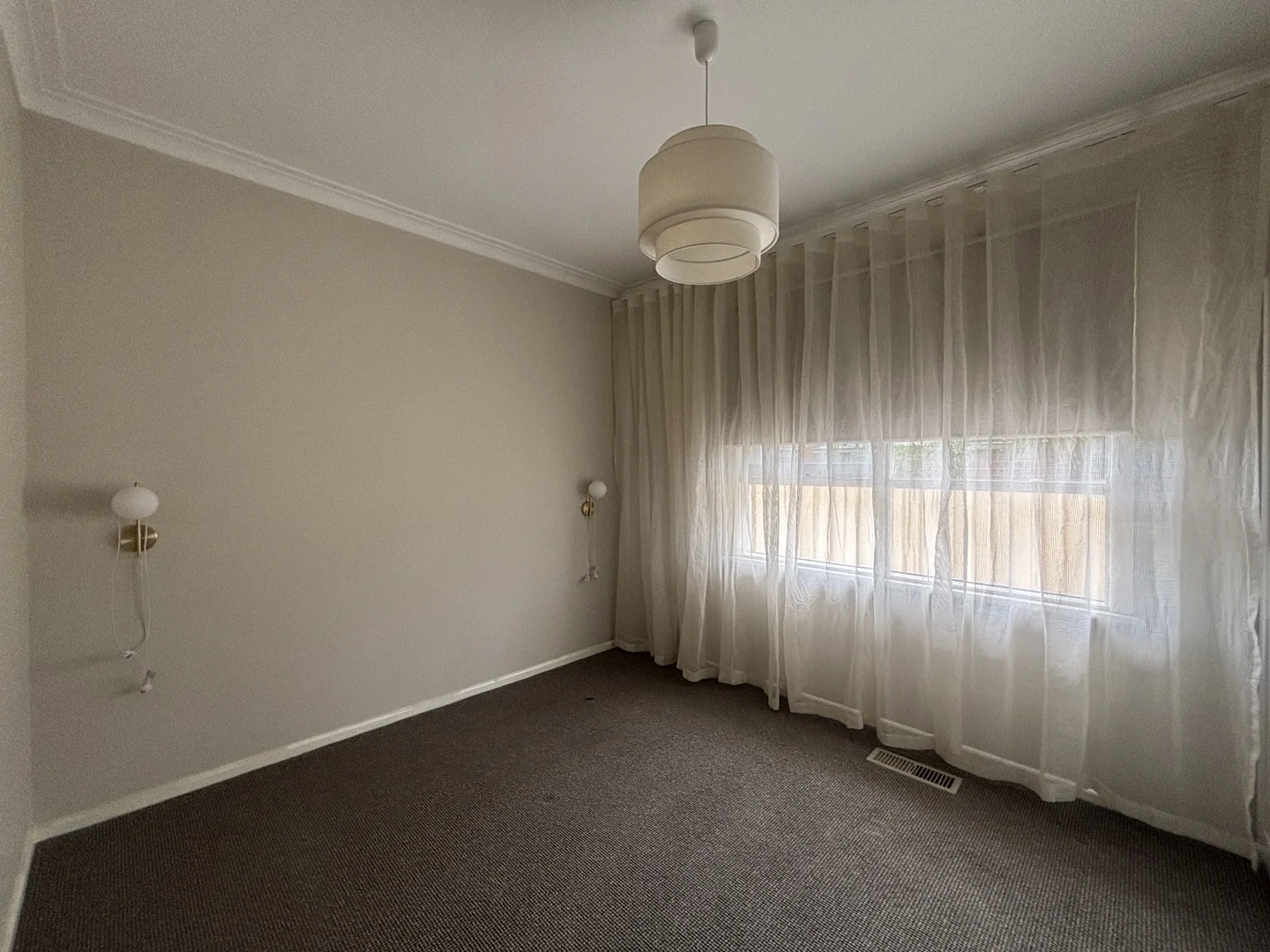 Additional image 6 of 1/4 Runcorn Crescent, Deer Park VIC 3023