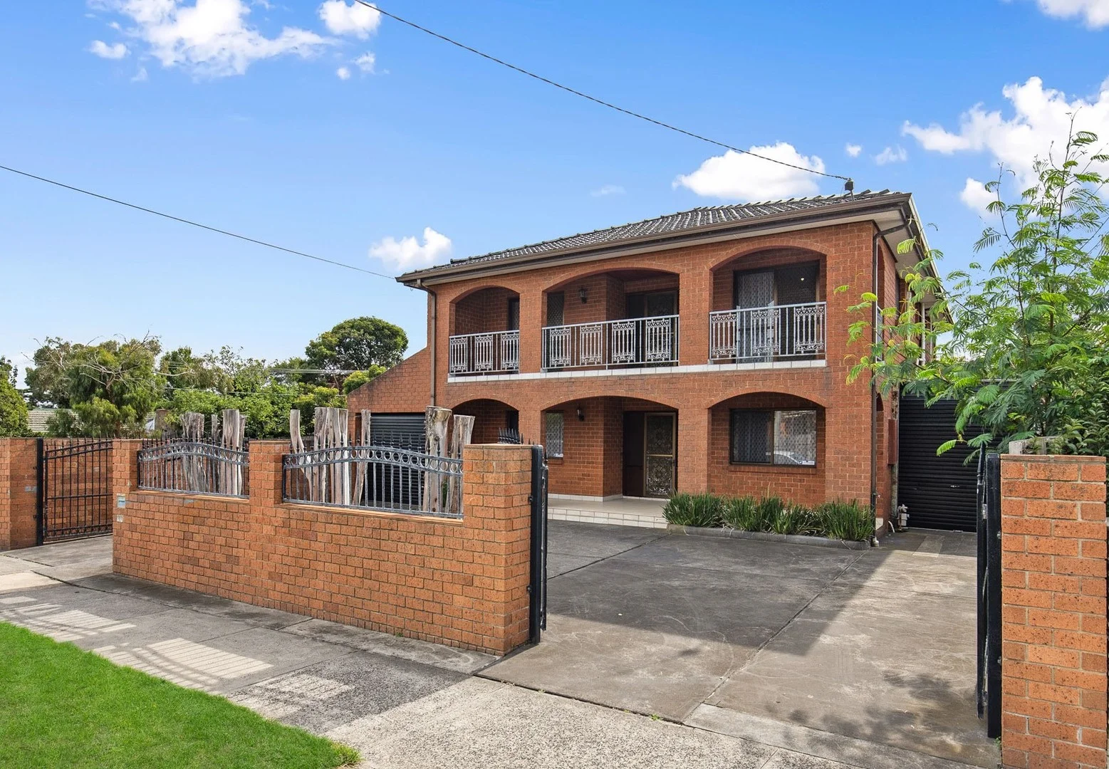 97 Beach Street, Frankston VIC 3199