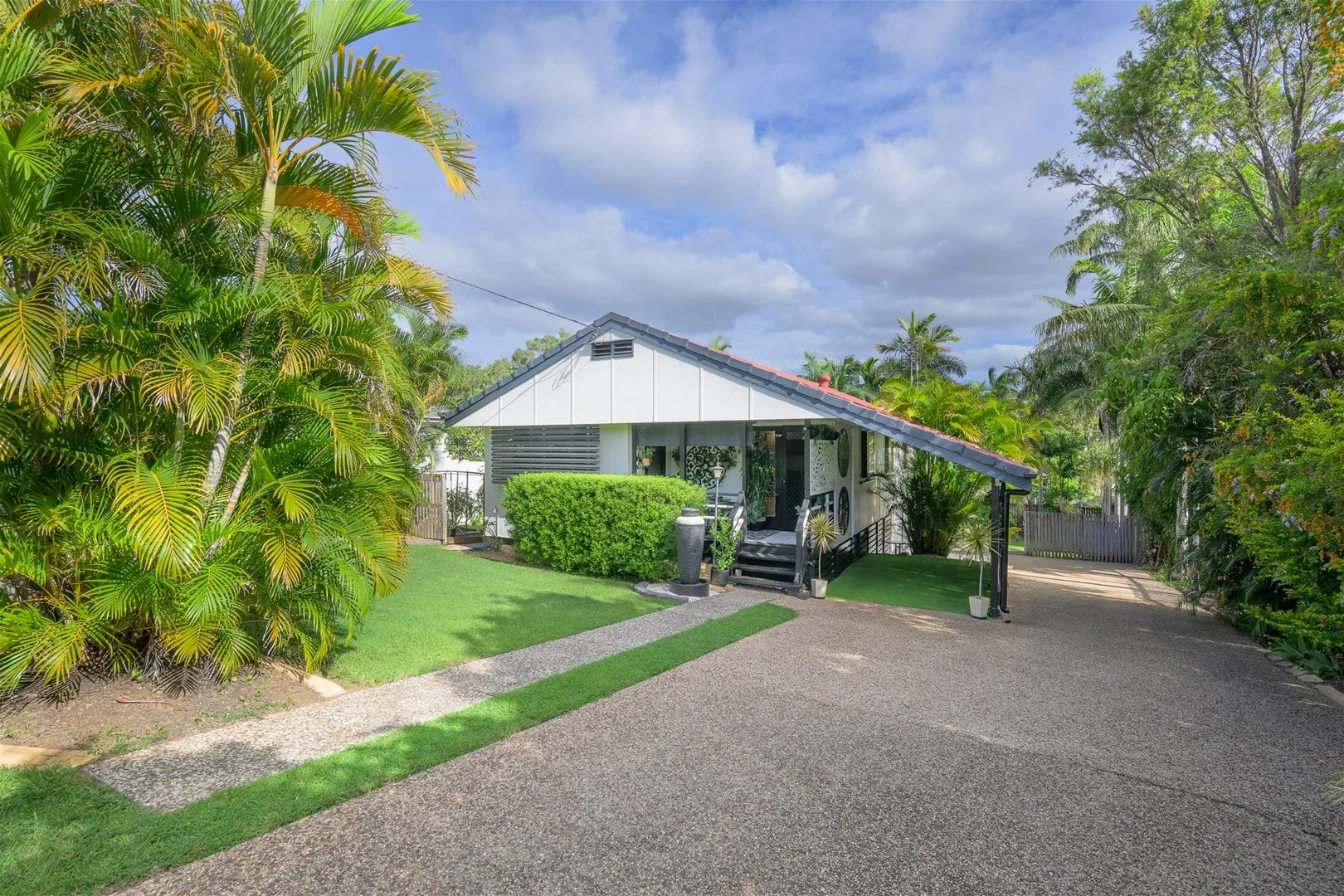 23 Garden Street, West Gladstone QLD 4680