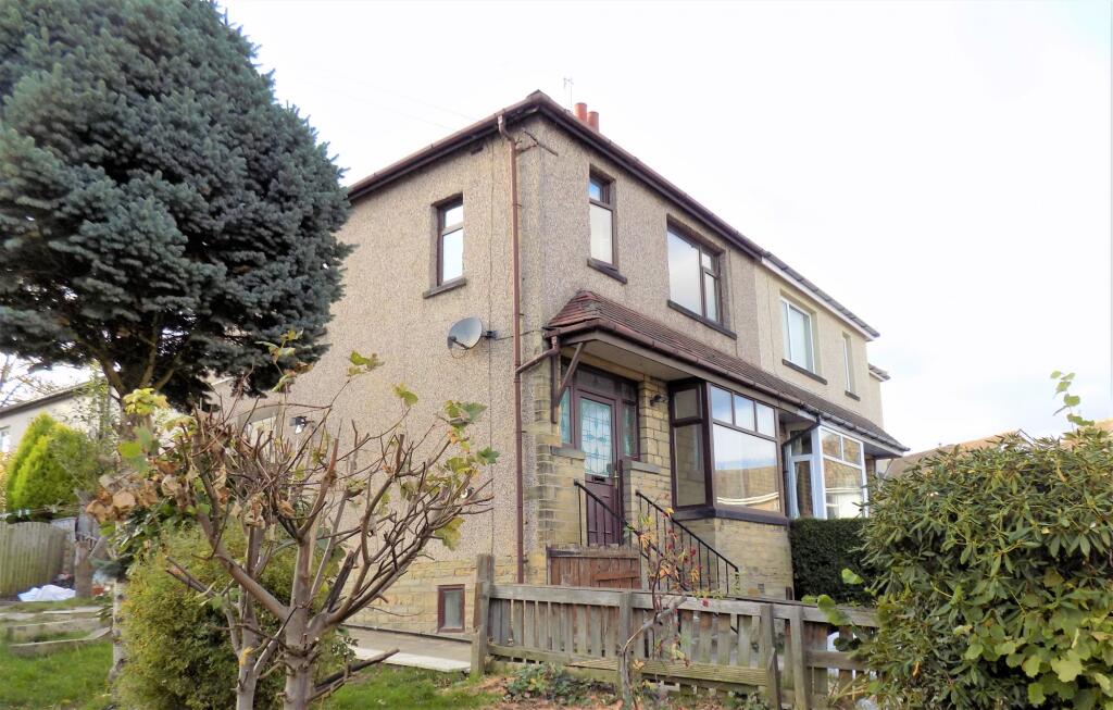 Leamington Drive,  Bradford, BD10