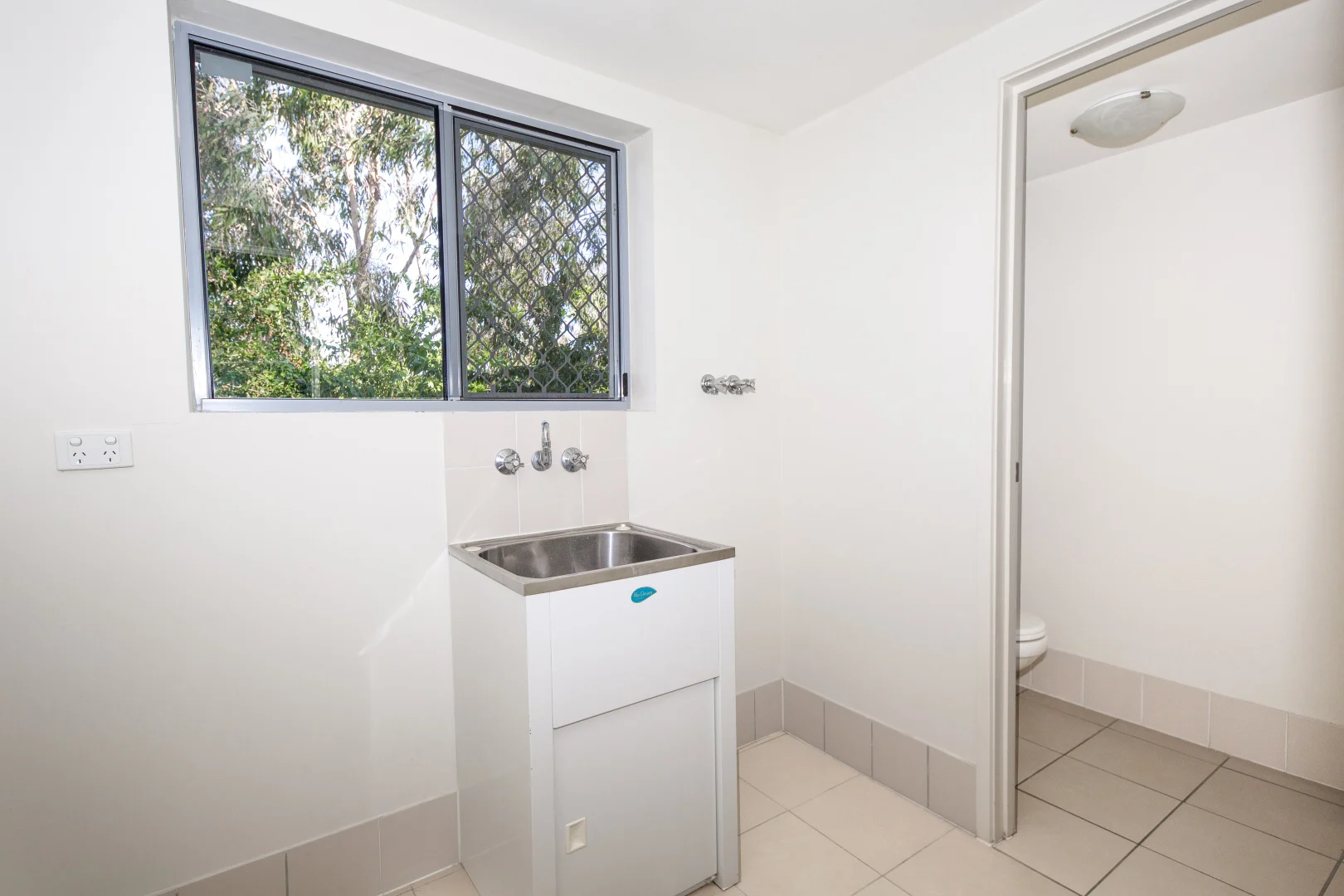 Additional image 8 of 8/54 Hill Cres, Carina Heights QLD 4152