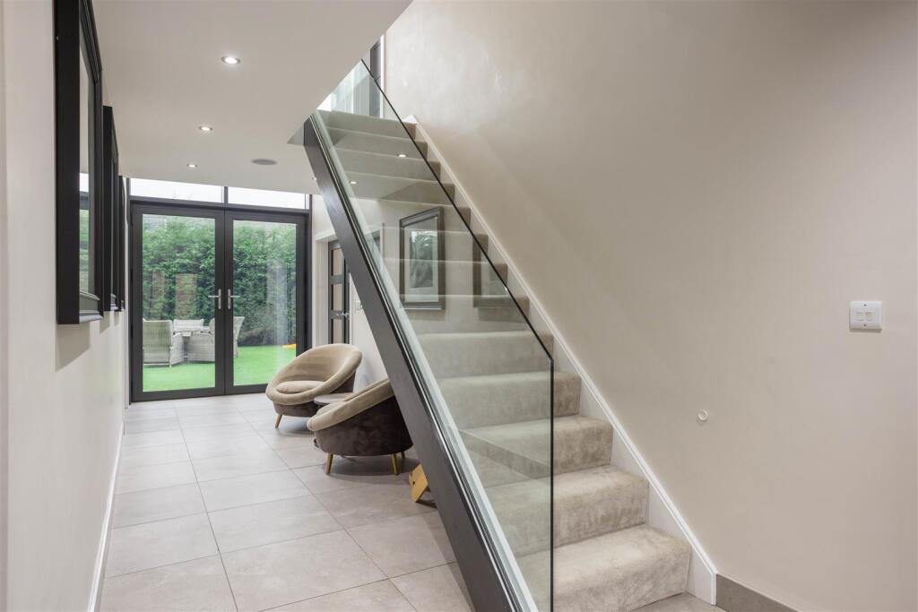 Mason House, Drighlington photo 4