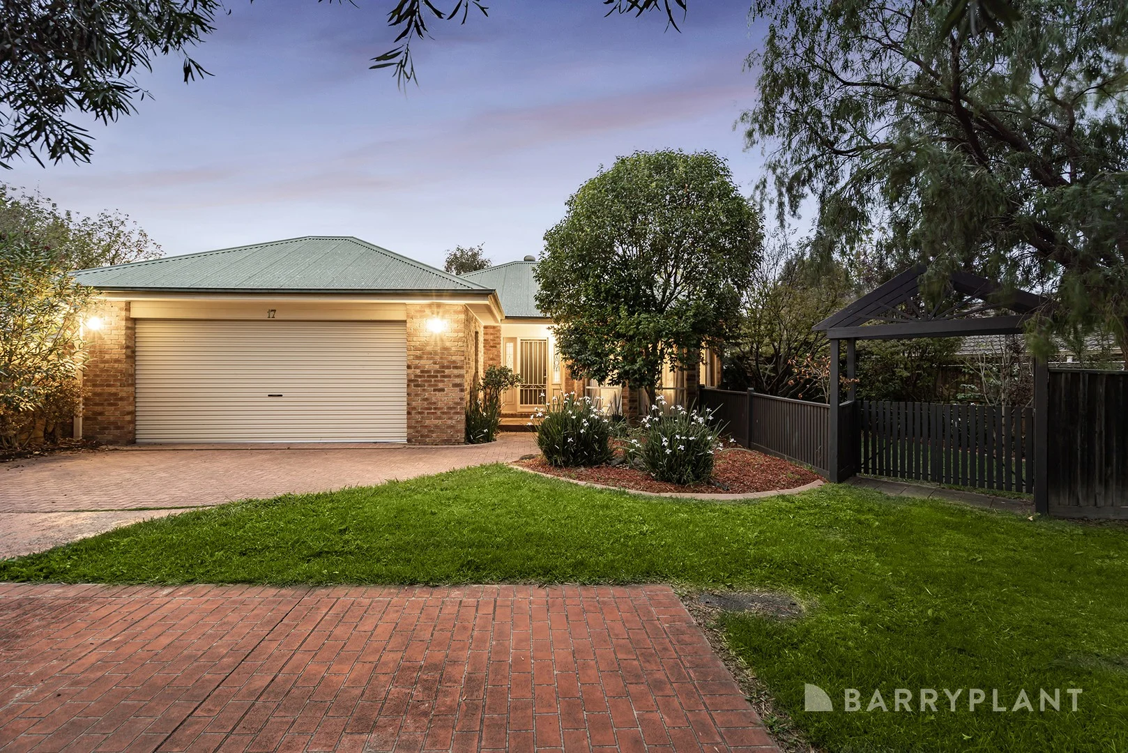 17 Archer Close, Lilydale VIC 3140