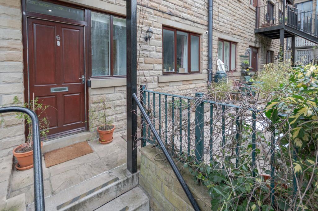 Ferrand Lane, Bingley, West Yorkshire, BD16