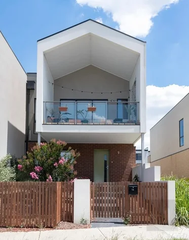 14 Queen Circuit, Sunshine VIC 3020