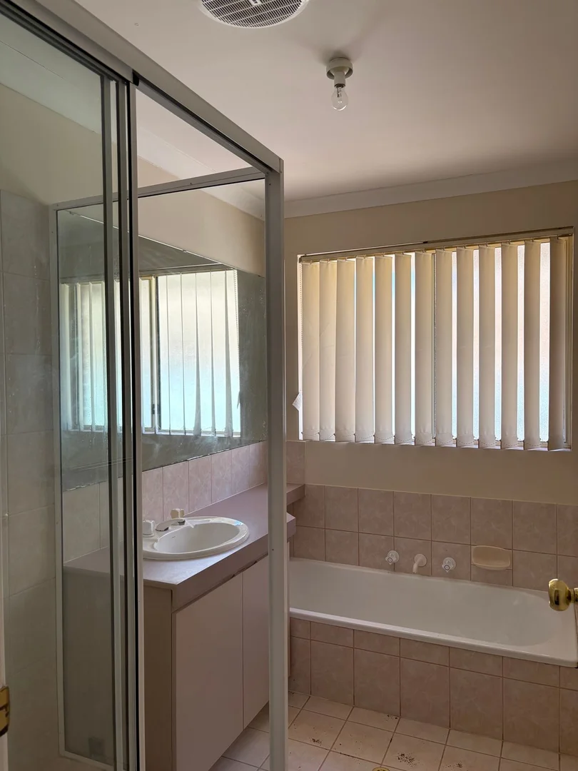 Additional image 9 of 207C Hare Street, West Lamington WA 6430