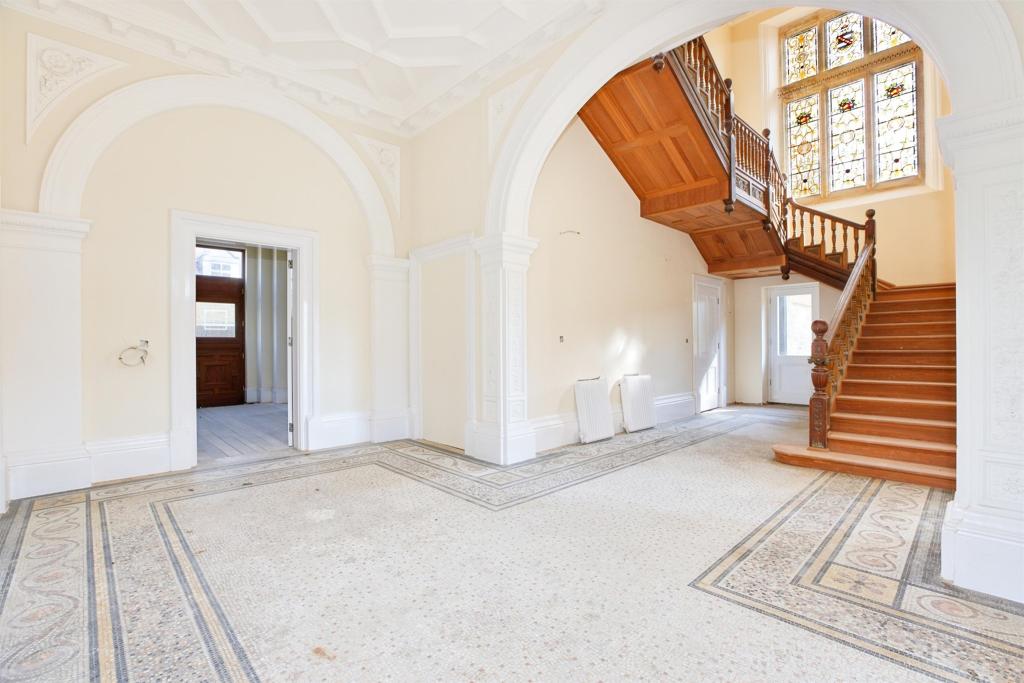 Priorygate Court, Castle Cary photo 2