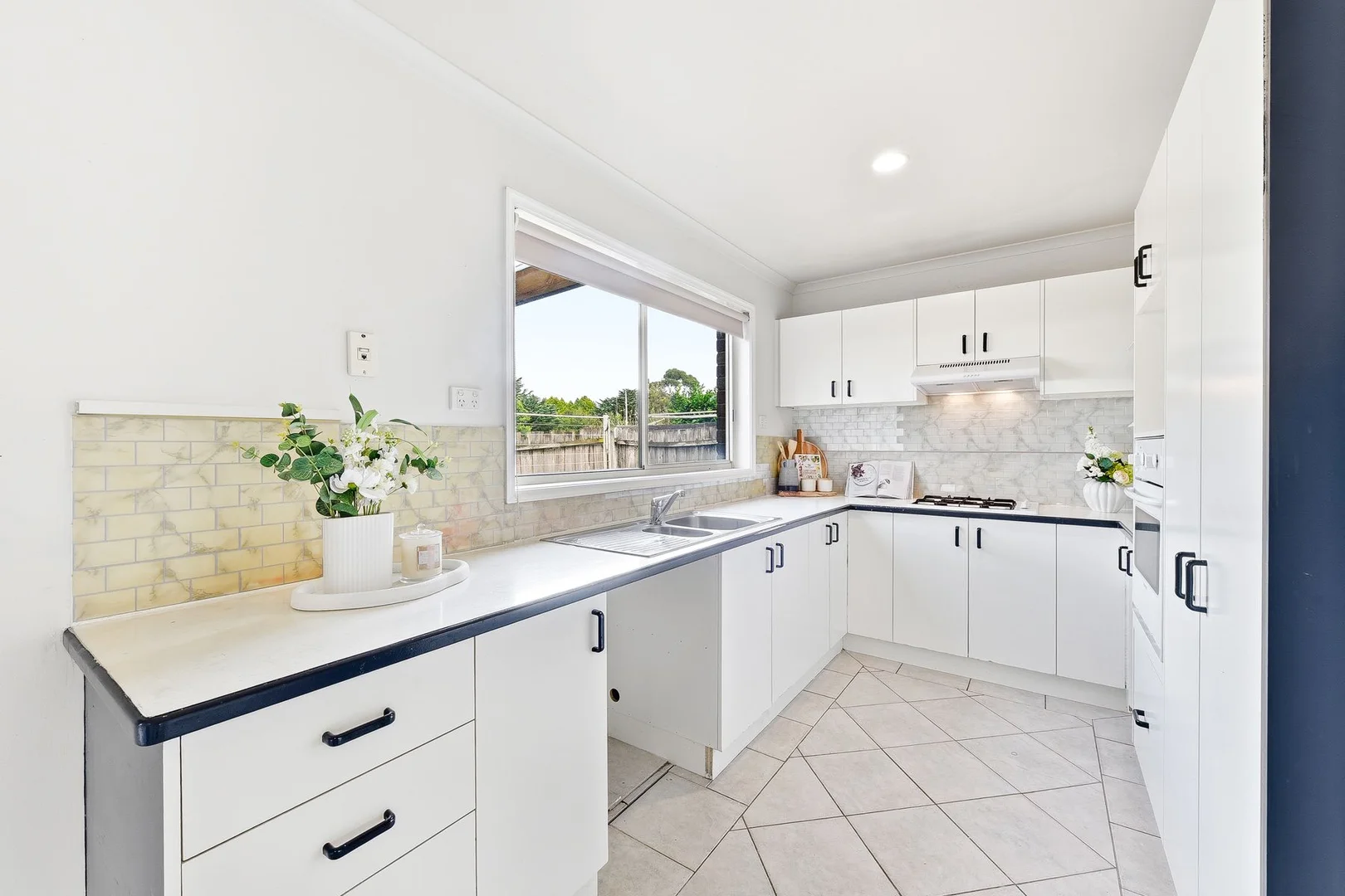 Additional image 4 of 16/8 Monteith Crescent, Endeavour Hills VIC 3802
