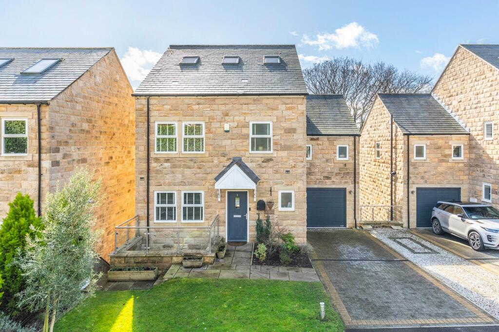 Chestnut Gardens, Baildon, BD17