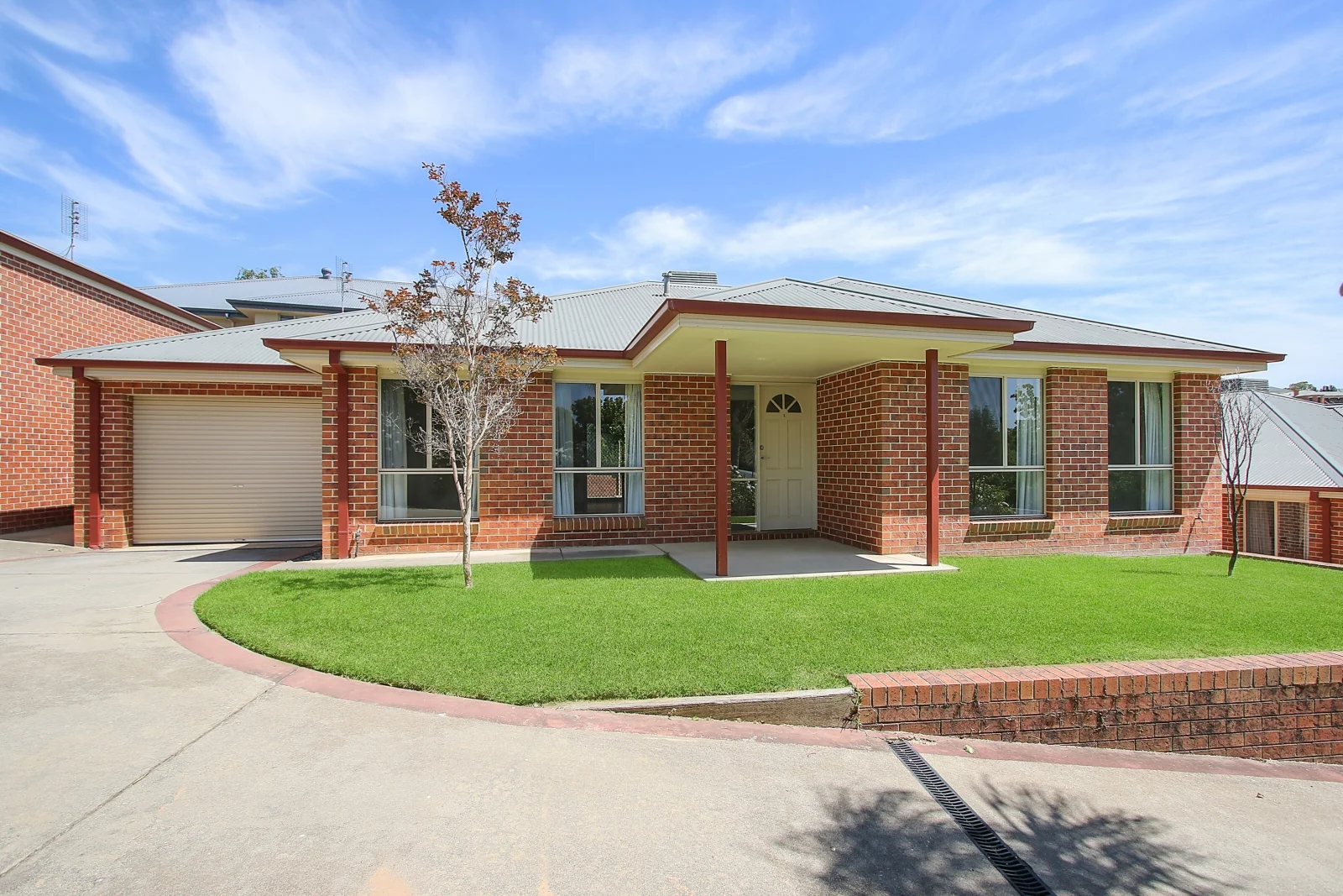 Additional image 2 of 2/406 Halehaven Crescent, Lavington NSW 2641