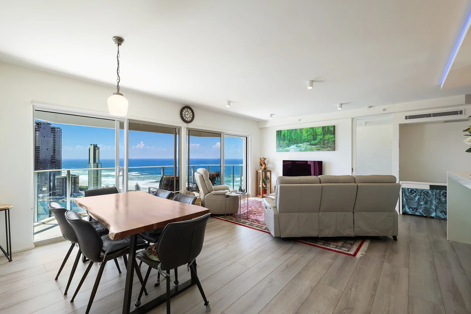 136/2 Admiralty Drive, Paradise Waters QLD 4217