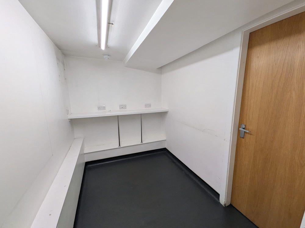 Additional image 8 of 77-81, Browgate Baildon, BD17 6BY