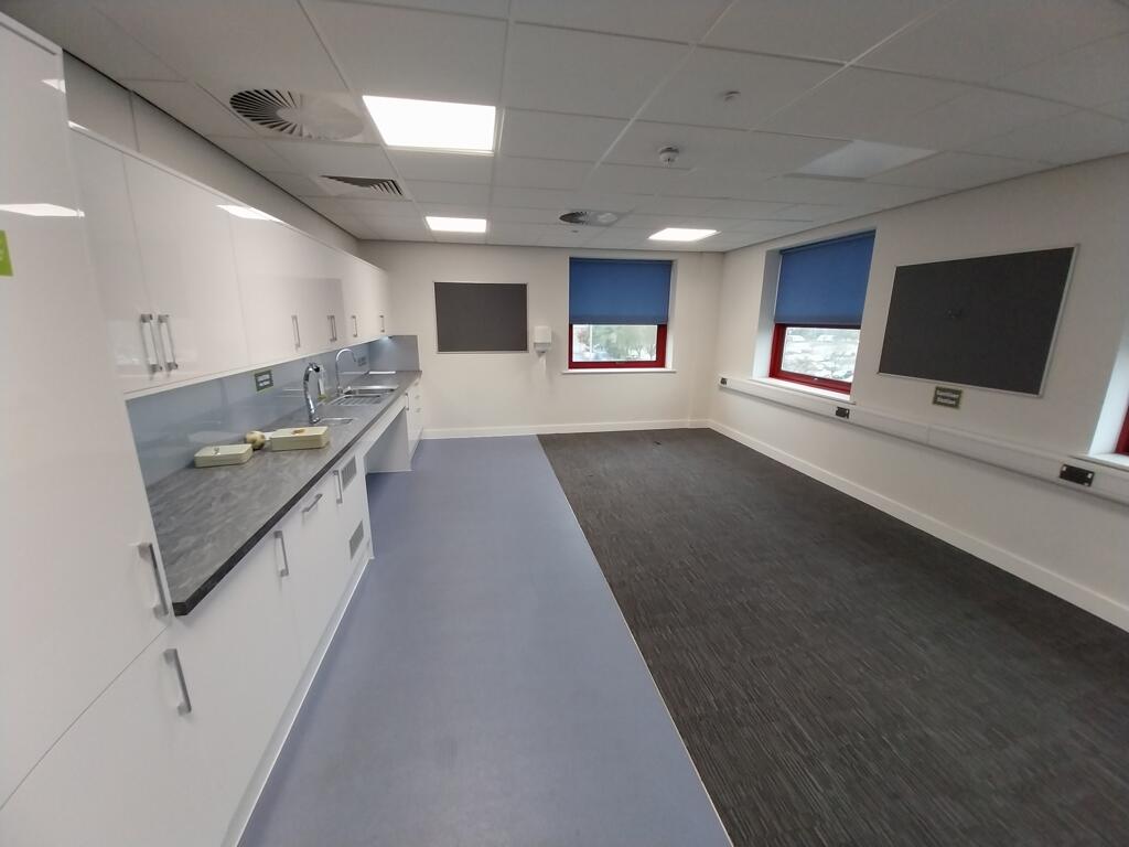 Additional image 11 of Units D & E, Bradford Business Park, Canal Road, Bradford, BD1 4SJ