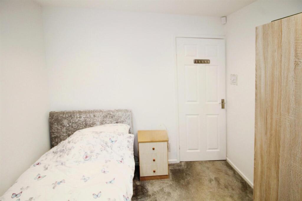 Additional image 15 of Lichfield Mount, Bradford, BD2 1NX