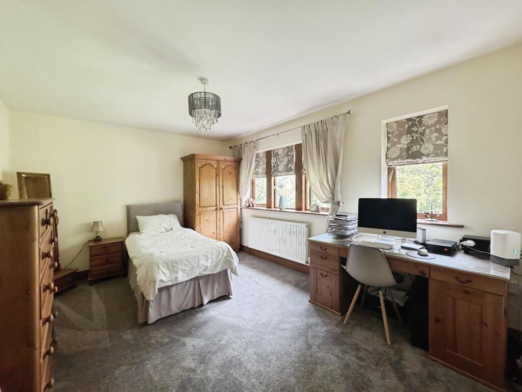 Additional image 9 of Rustless Close, Cleckheaton, BD19