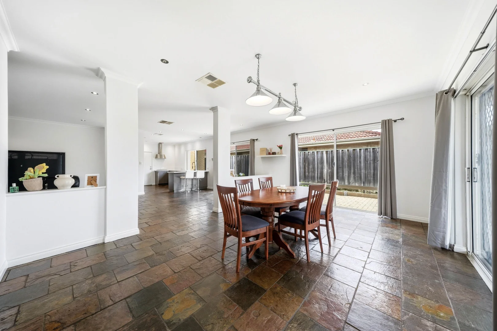 Additional image 8 of 24 Farmaner Parkway, Ellenbrook WA 6069