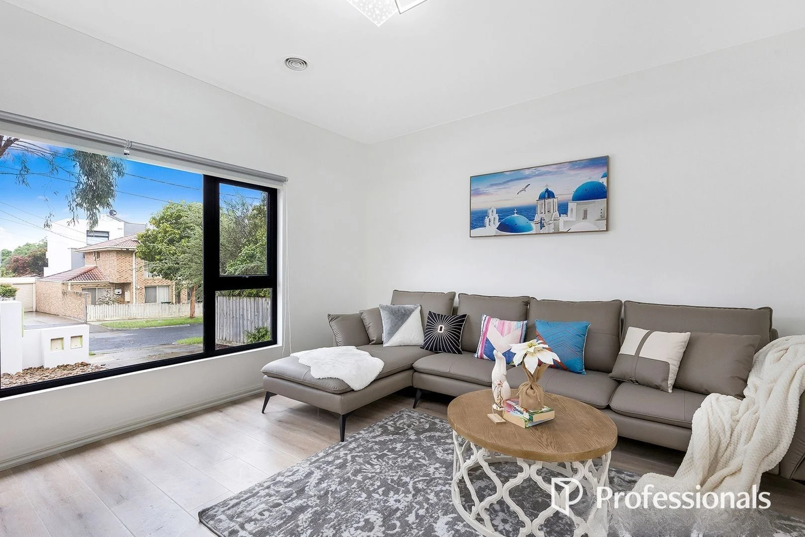 1/1 Peacock Street, Burwood VIC 3125