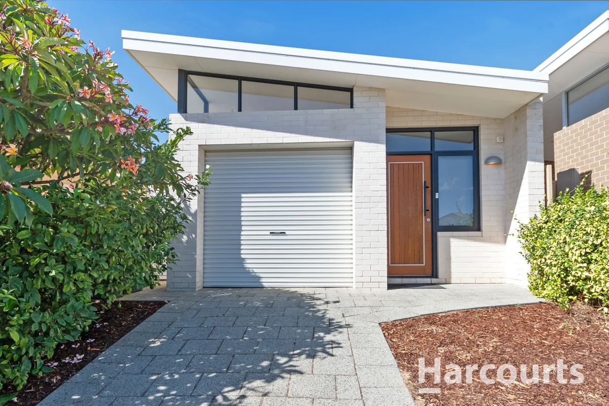 27 Floresta Street, Sinagra WA 6065