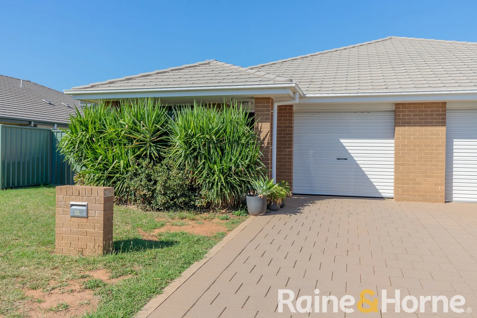 17A Magnolia Boulevard, Dubbo NSW 2830