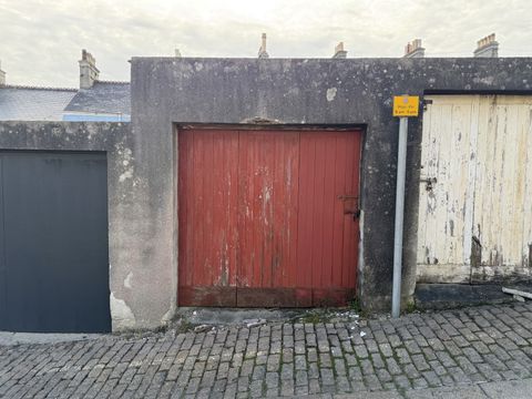 Garage On The West Side, Seymour Mews, Plymouth, Devon PL4, Parking/garage for sale