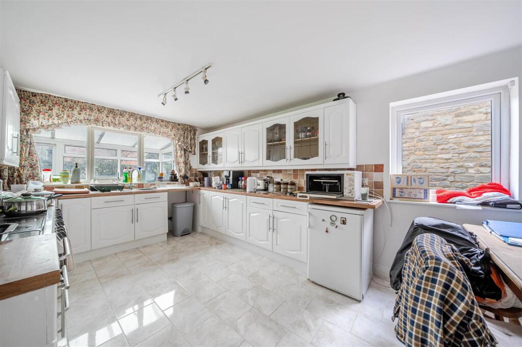 Additional image 6 of Frog Lane, West Camel, Yeovil
