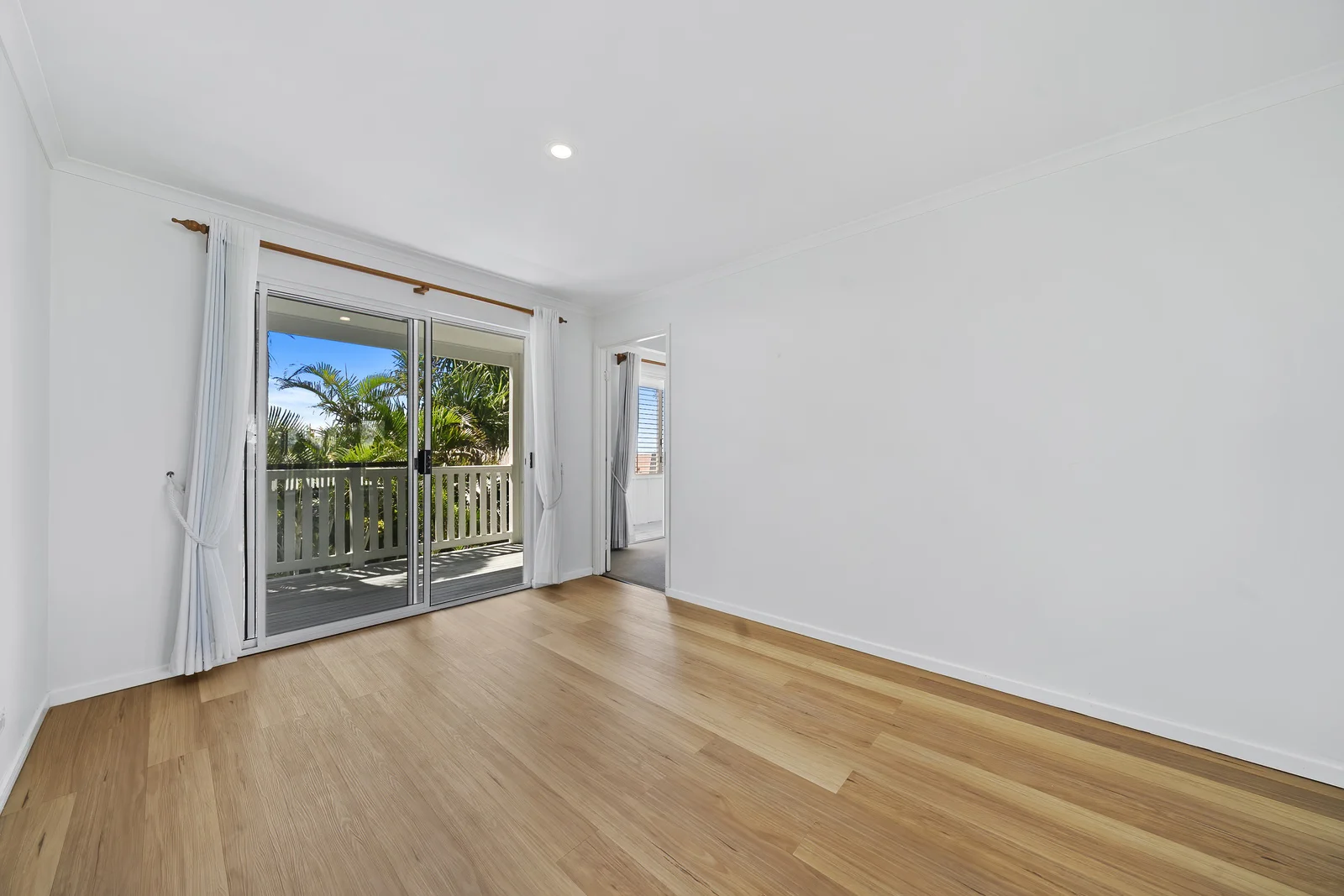 Additional image 6 of 2/22 Orealla Crescent, Sunrise Beach QLD 4567