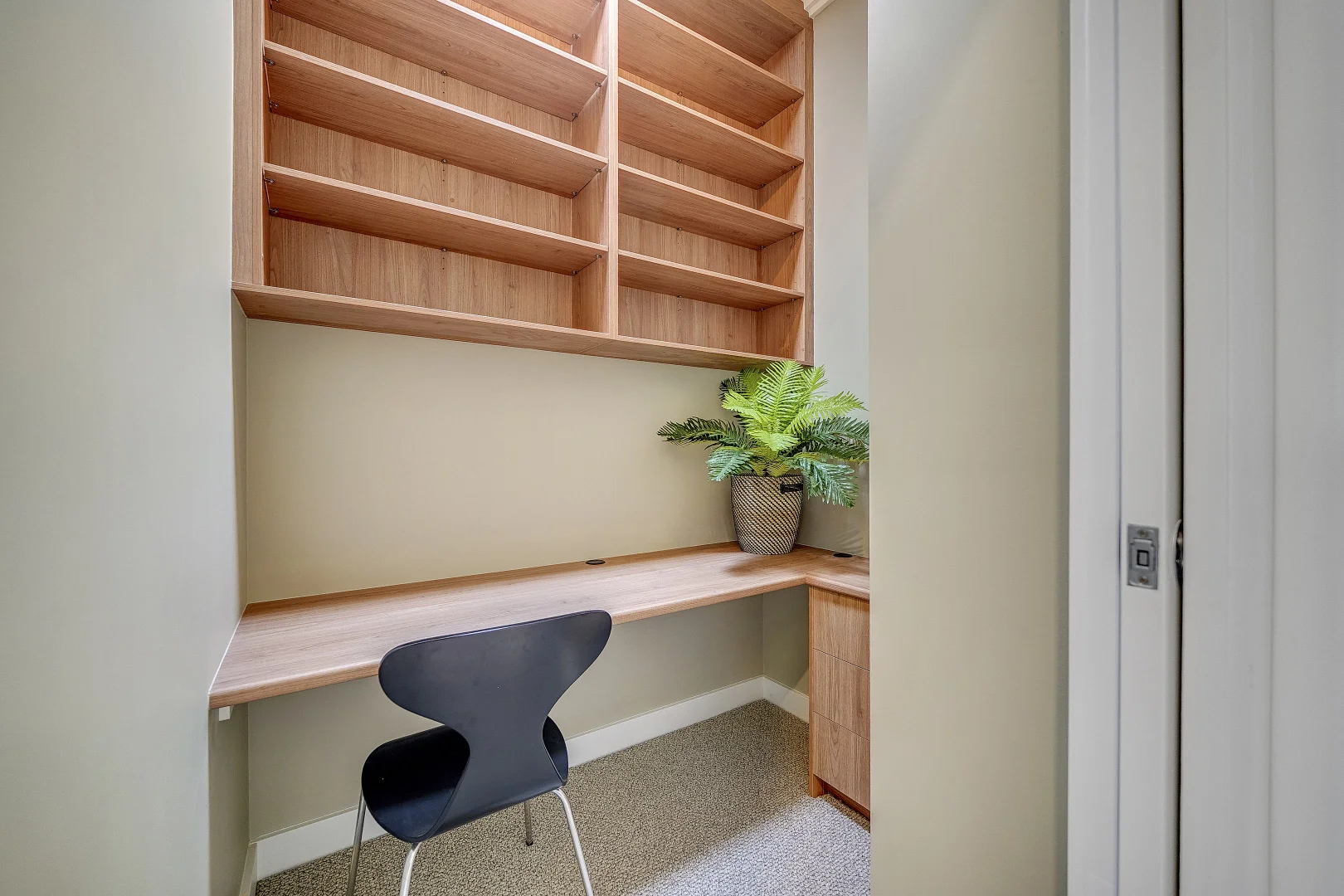 Additional image 9 of 1/34 Salstone Street, Kangaroo Point QLD 4169