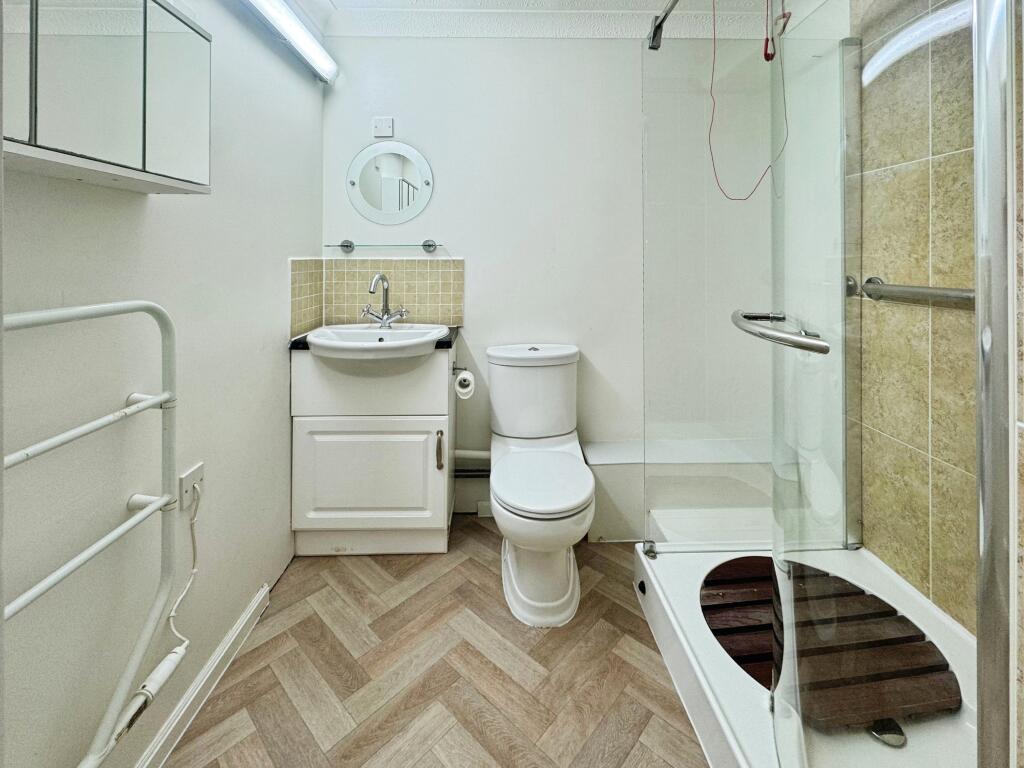 Additional image 5 of Regal Court, Warminster, BA12