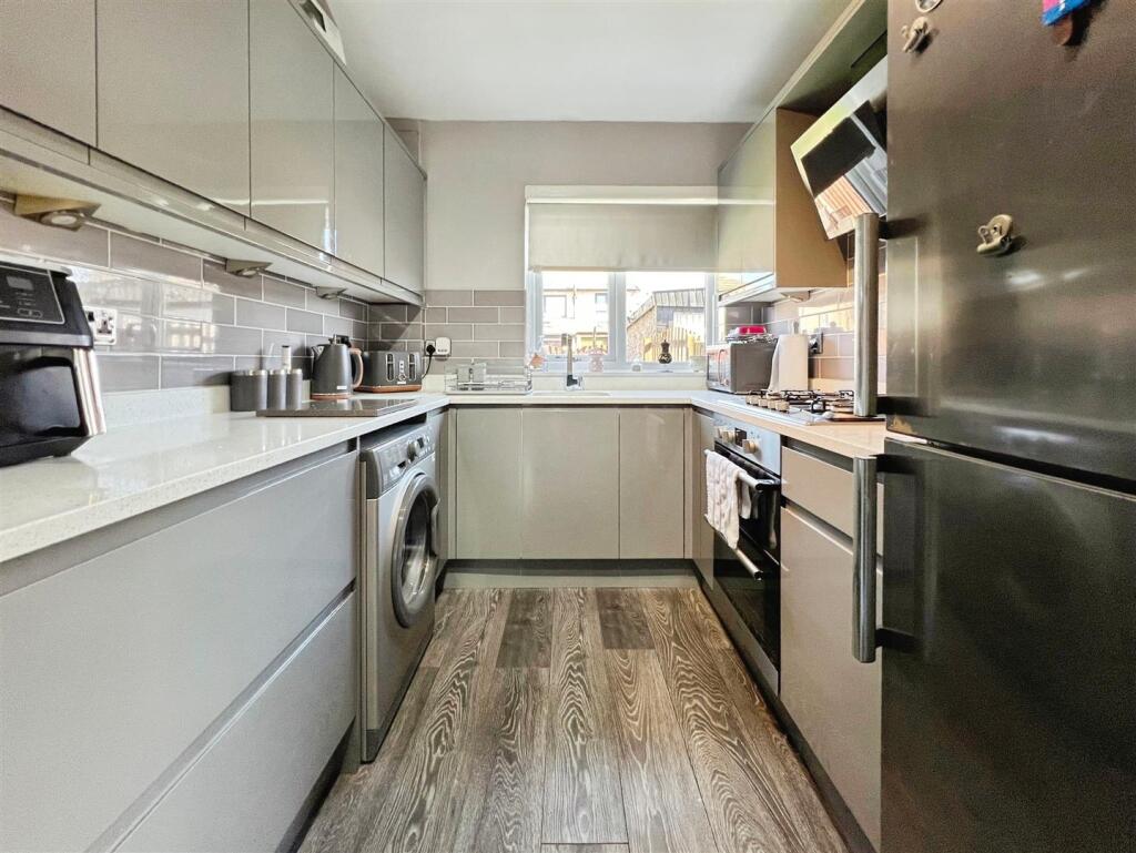 Additional image 8 of Wrose Grove, Bradford, BD2 1PQ