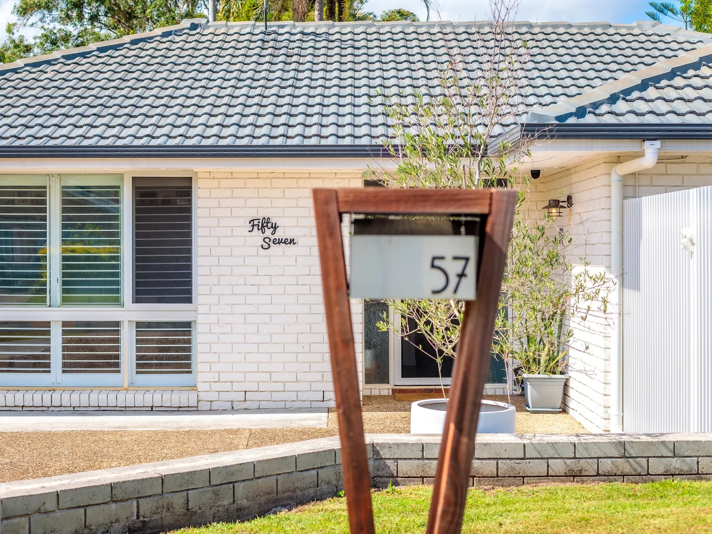 57 Merloo Drive, Nerang QLD 4211 photo 2
