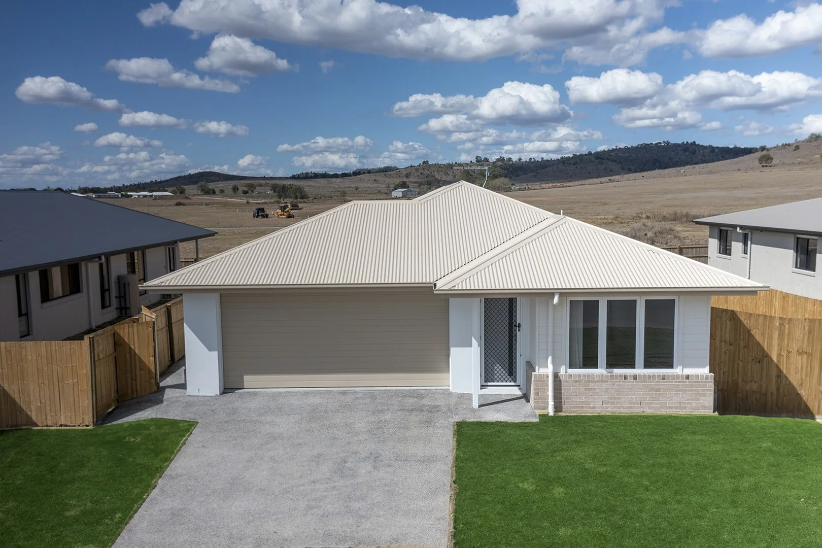 13 Hardy Drive, Laidley North QLD 4341