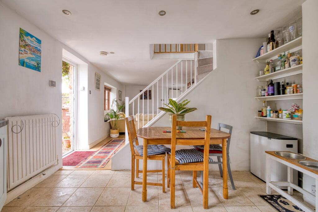Cottage - Central Wells photo 4