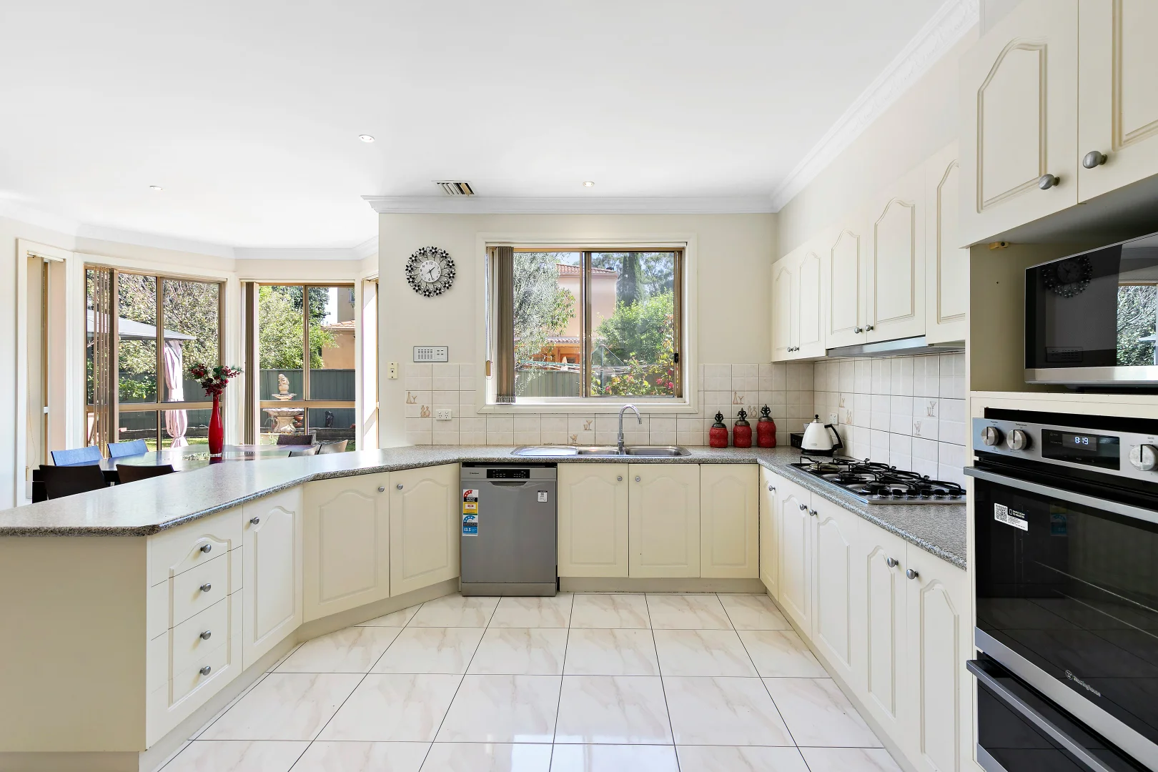 Additional image 2 of 15 Cardinal Road, Oak Park VIC 3046