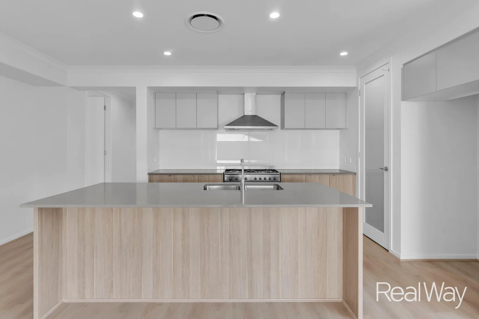Additional image 13 of 28 Seymour Way, White Rock QLD 4306