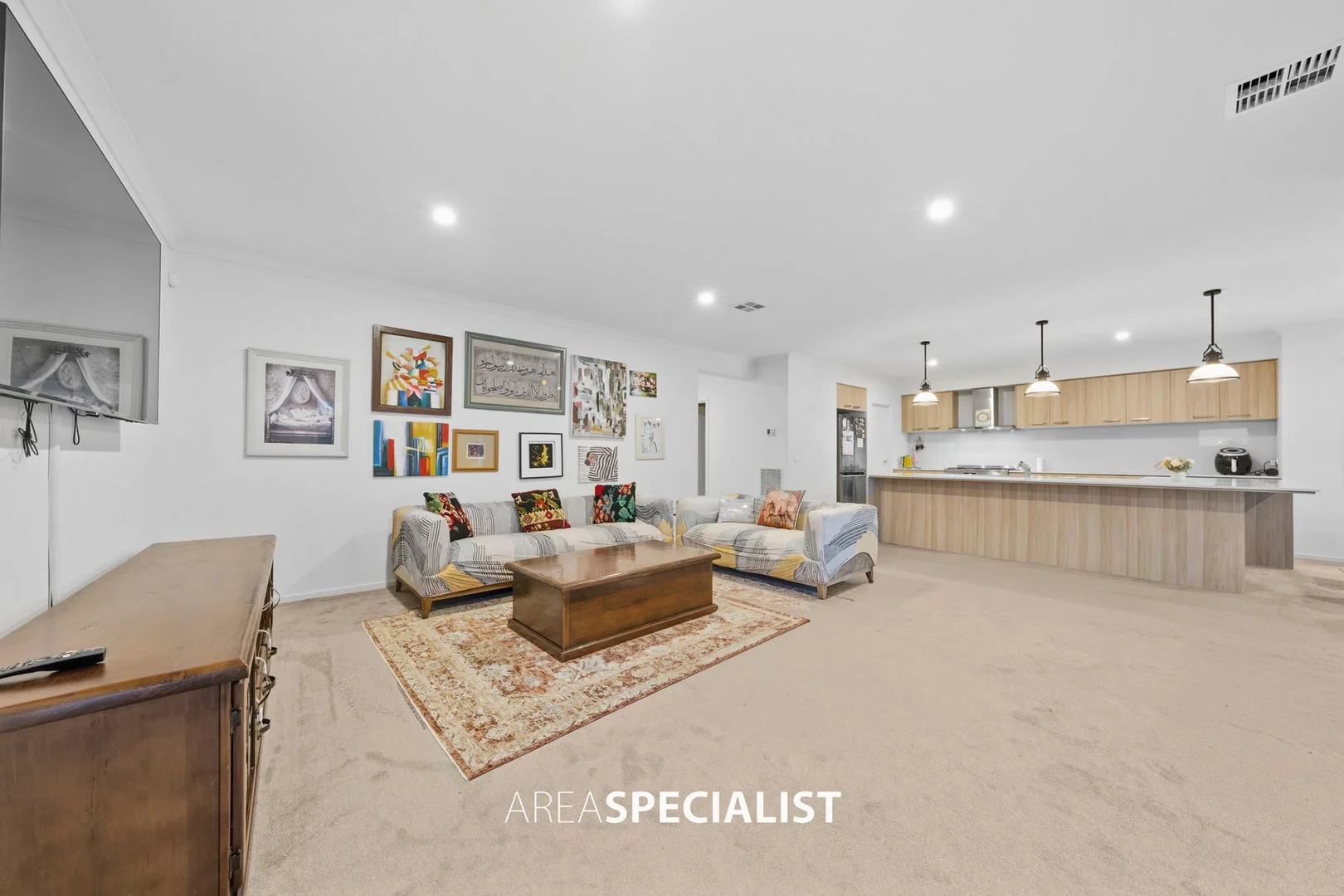 Additional image 12 of 8 Cavern Boulevard, Clyde North VIC 3978