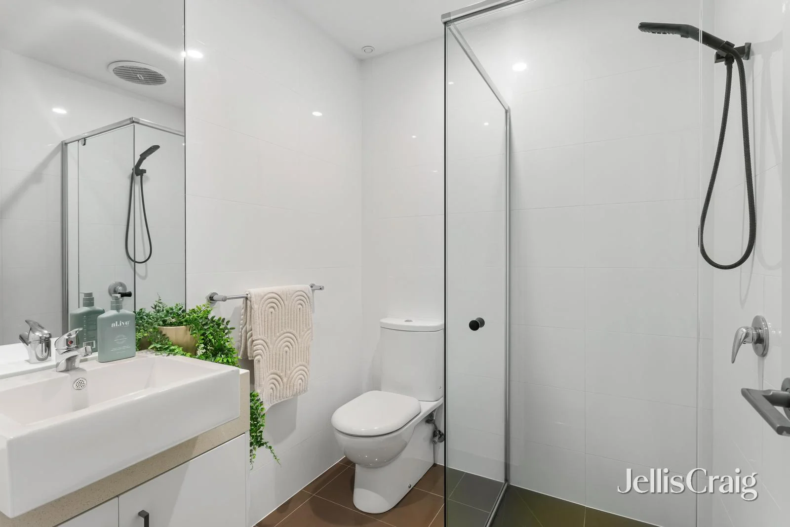 Additional image 5 of 9/468 Glenferrie Road, Hawthorn VIC 3122