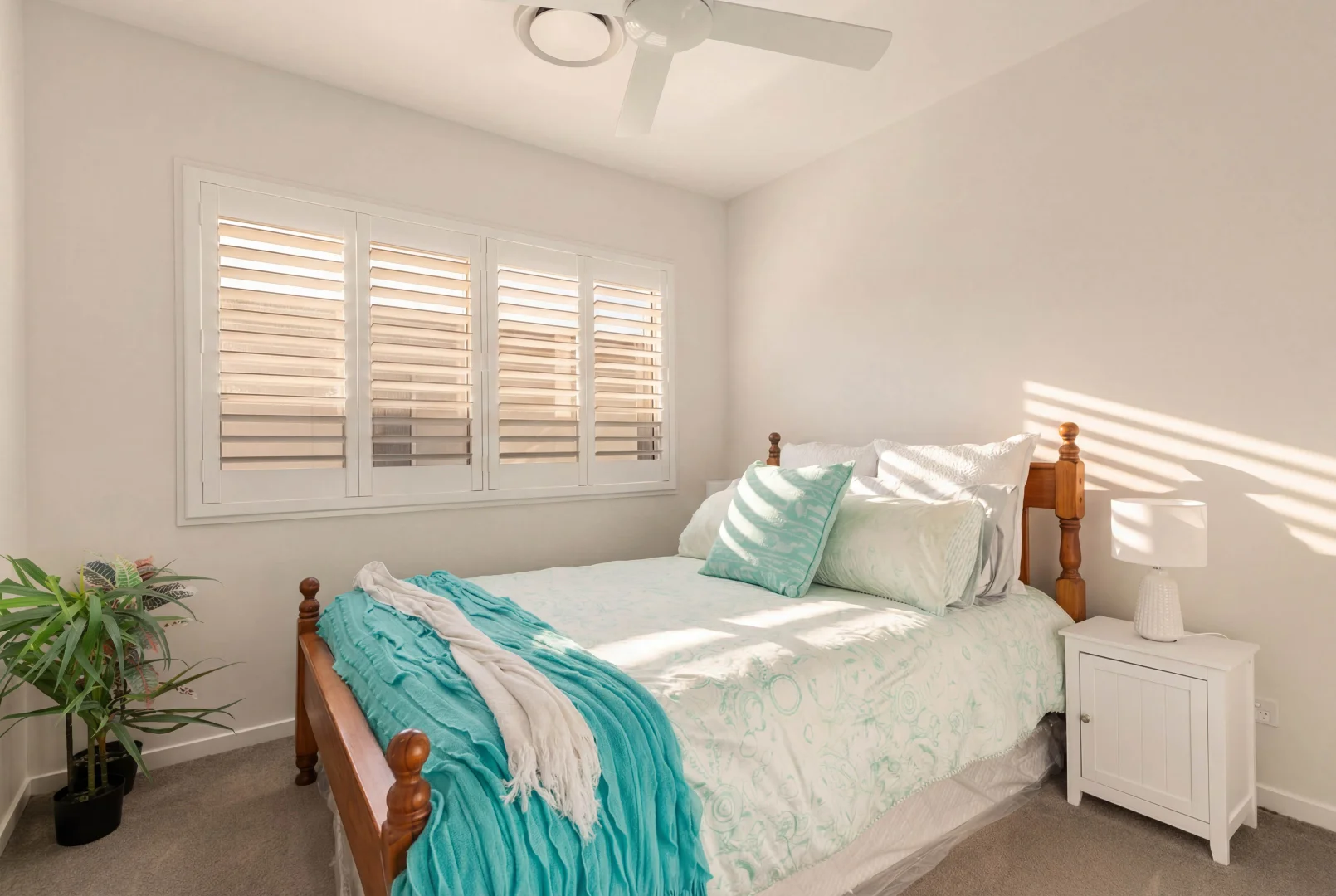 Additional image 12 of 2/17 Nankeen Avenue, Paradise Point QLD 4216