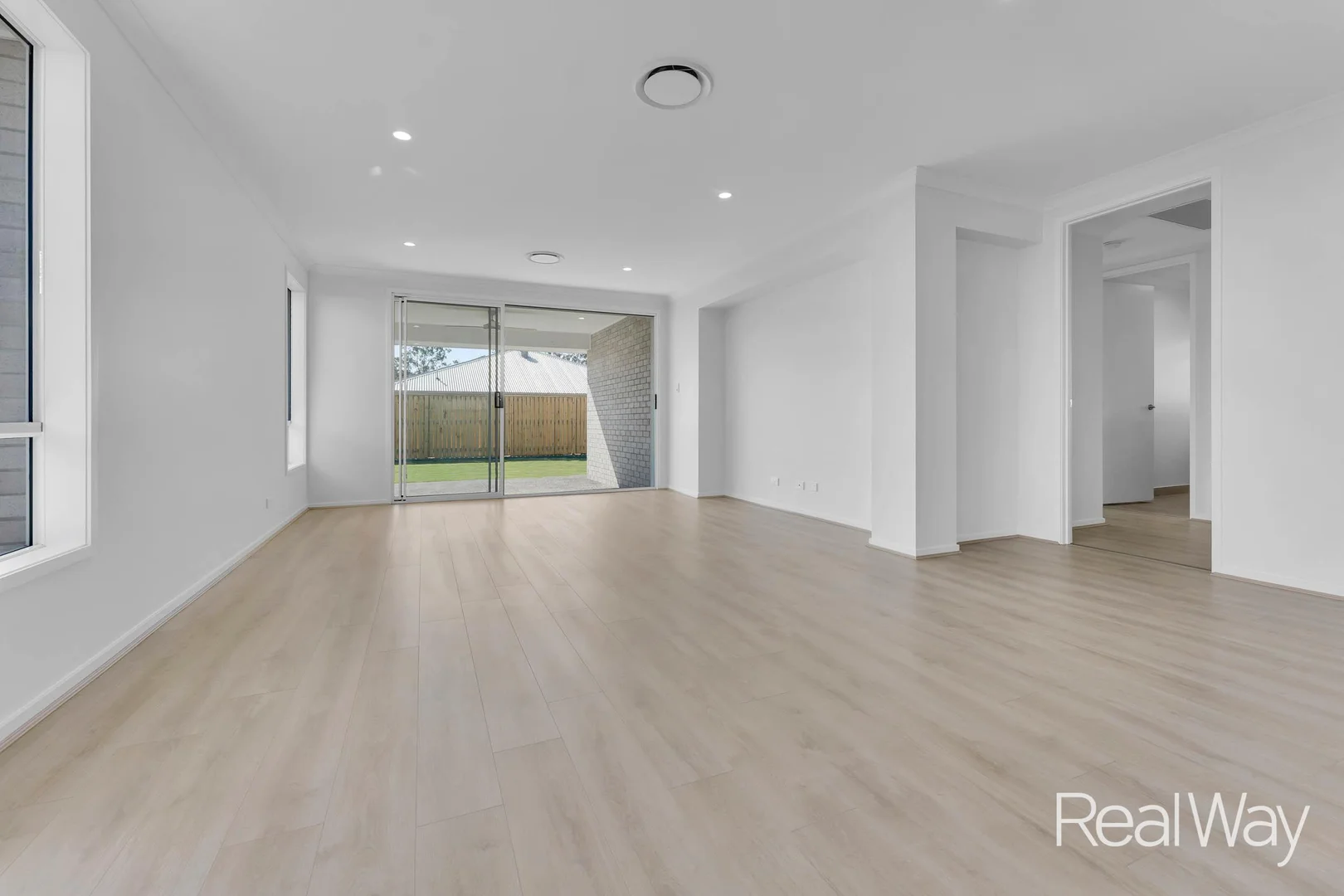 Additional image 14 of 28 Seymour Way, White Rock QLD 4306