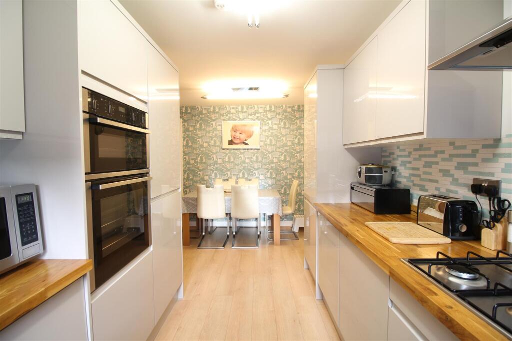 Additional image 6 of Delf Hill Close, Low Moor, Bradford