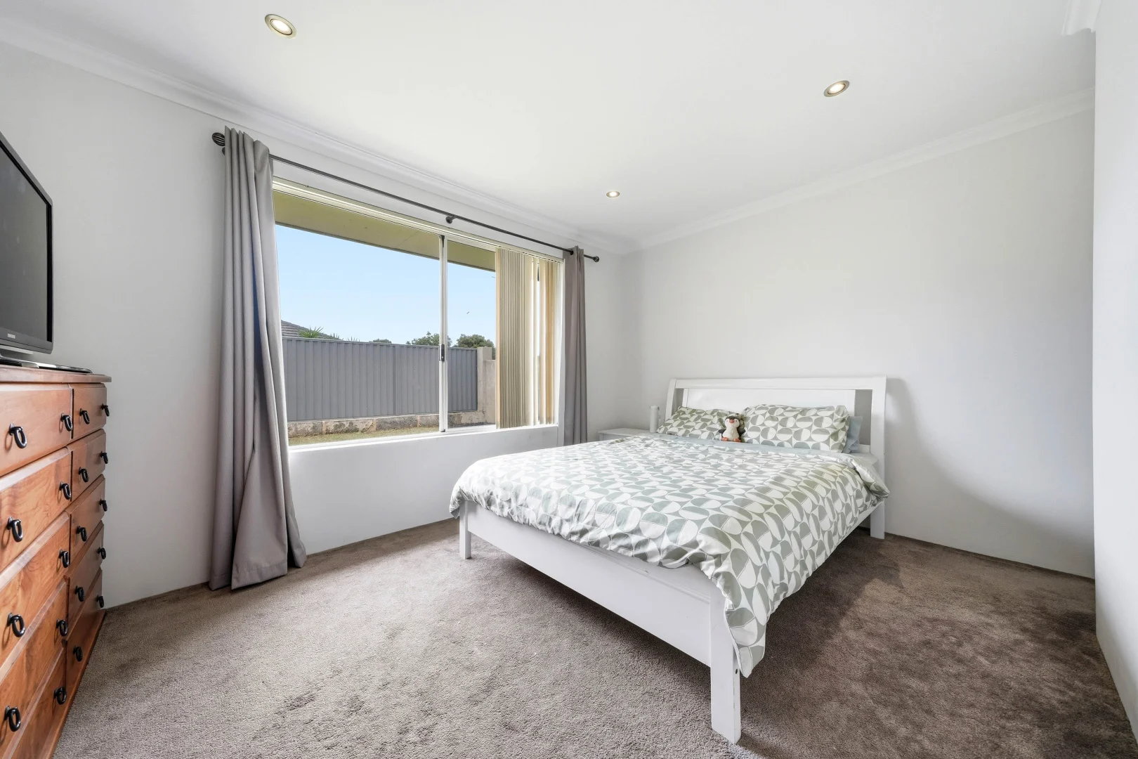 Additional image 17 of 24 Farmaner Parkway, Ellenbrook WA 6069