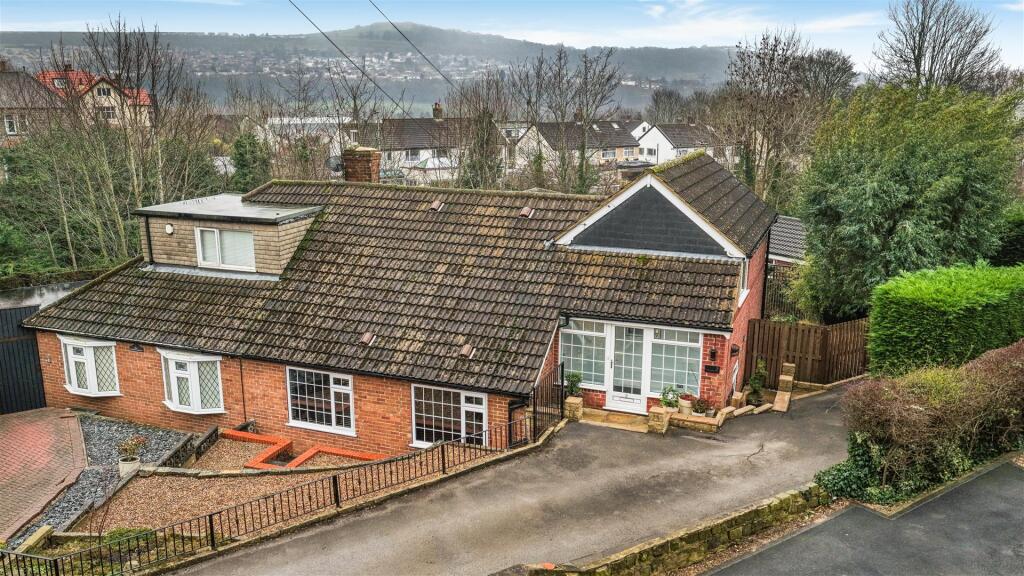 Hawthorn Crescent, Baildon, Shipley photo 3