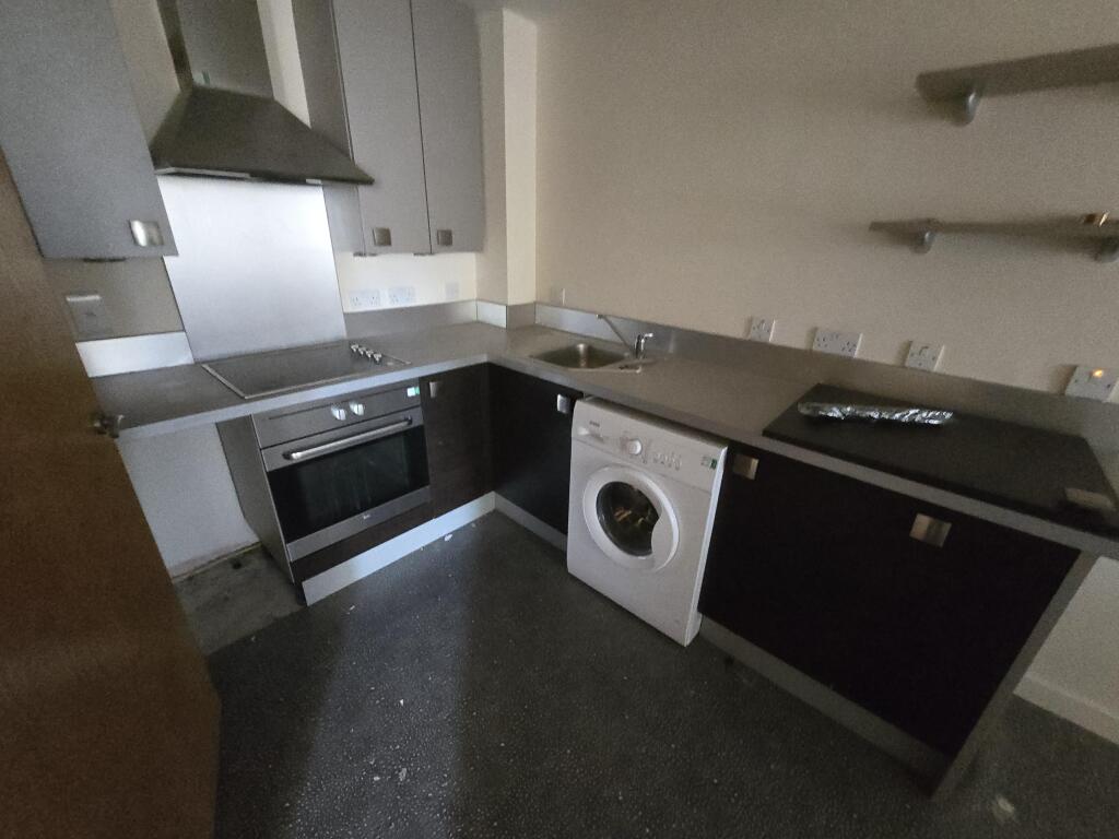 Additional image 18 of 88 Otley Road, Shipley, West Yorkshire, BD18