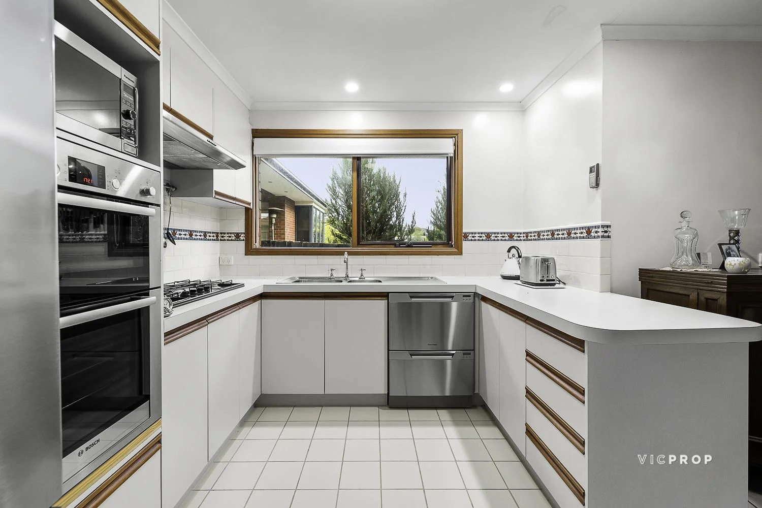 Additional image 7 of 2/1 Dundee Avenue, Chadstone VIC 3148