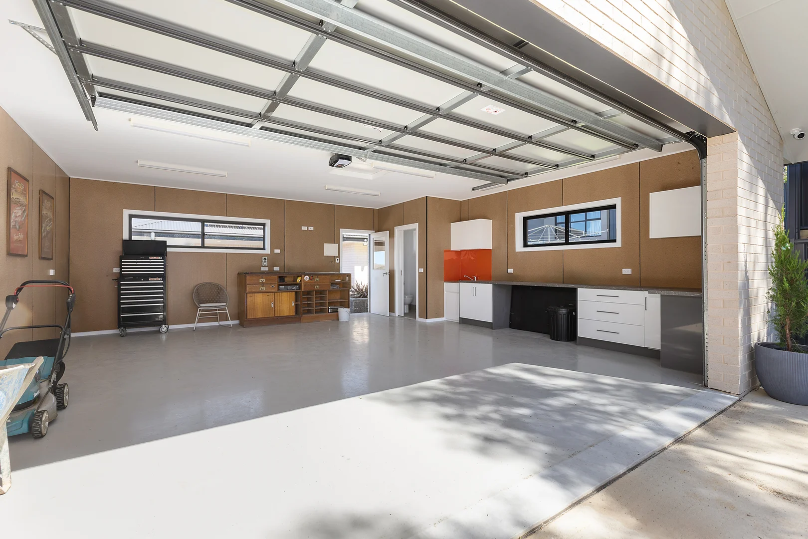 Additional image 23 of 16 Alkoomi Place, Cooma NSW 2630