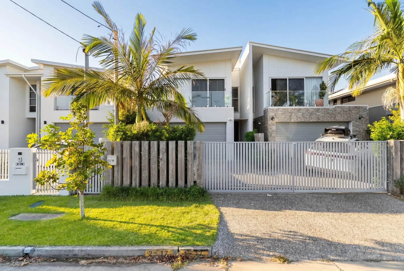 Additional image 18 of 2/17 Nankeen Avenue, Paradise Point QLD 4216