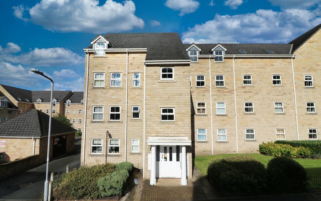 Navigation Drive, Apperley Bridge, Bradford, West Yorkshire, BD10