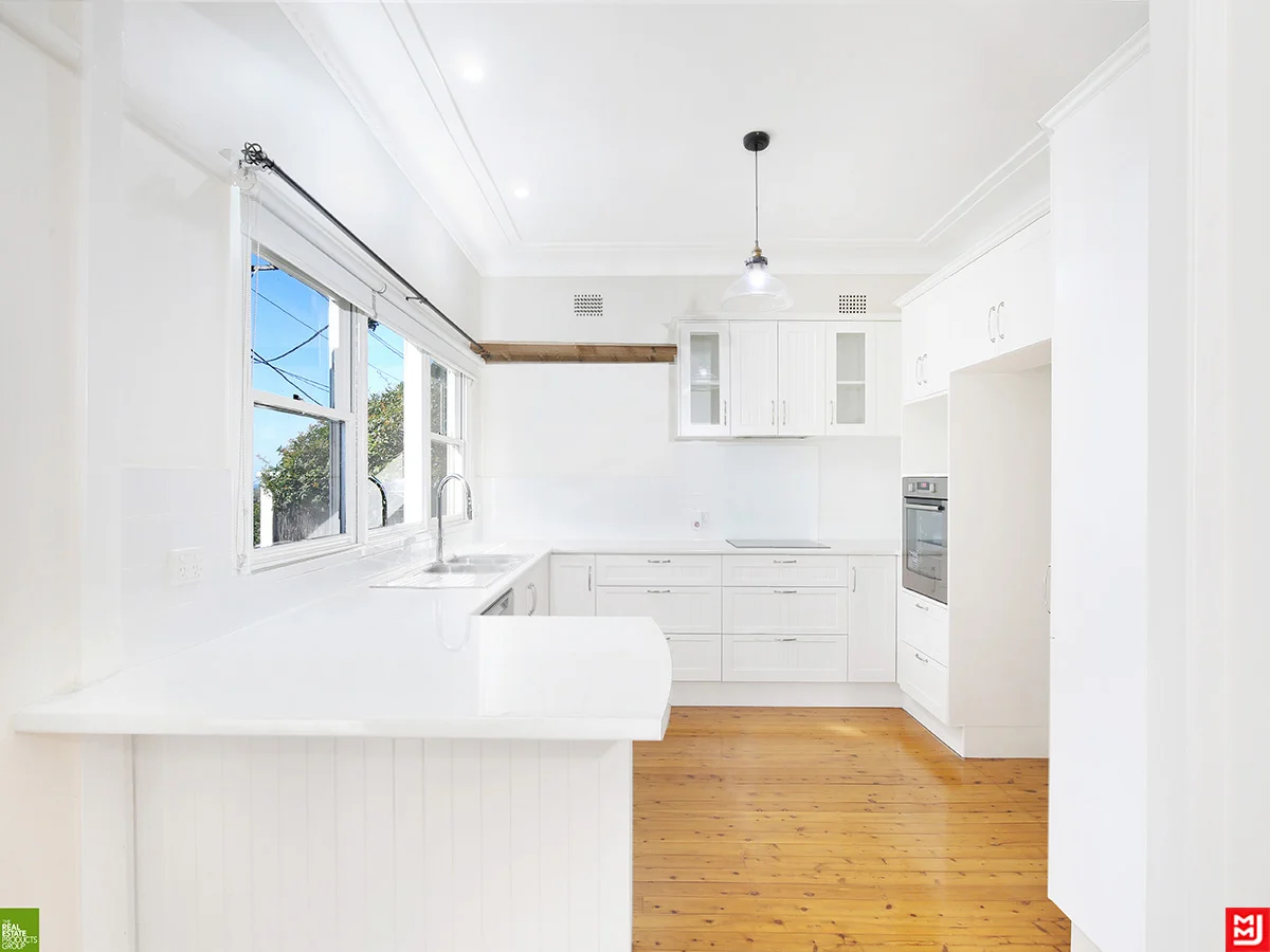 Additional image 2 of 24 Lake Heights Road, Lake Heights NSW 2502