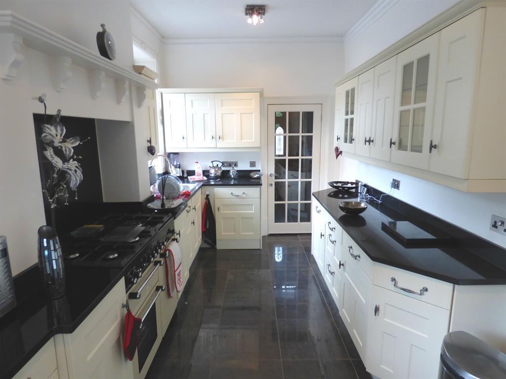 Well Cottage Haworth Road, Cullingworth photo 5