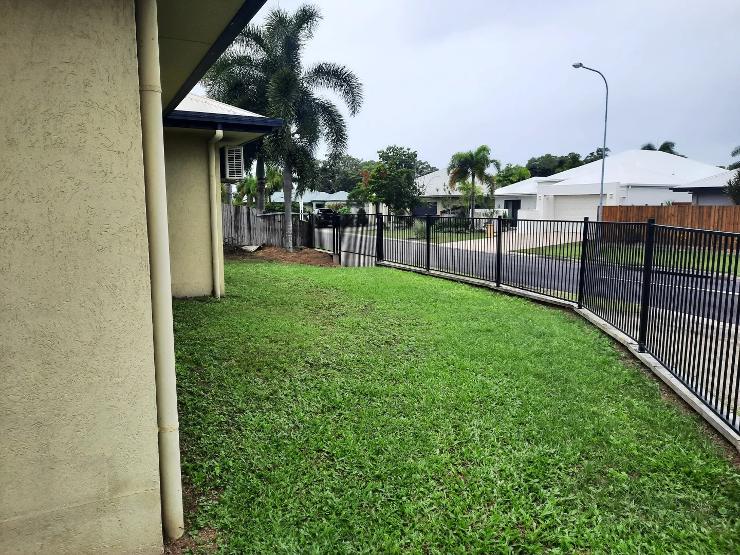 16 Moojeeba Way, Trinity Park QLD 4879 photo 3